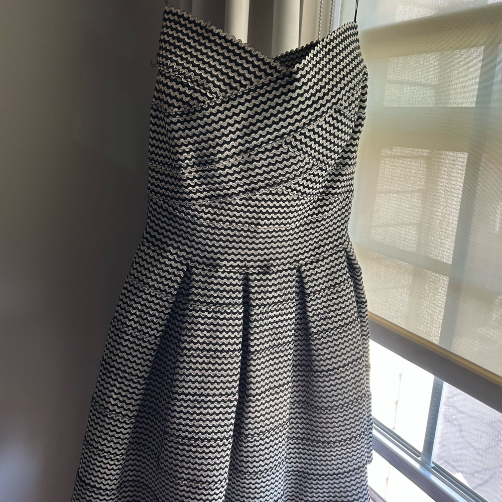 Gracia Strapless Black and White Patterned Dress